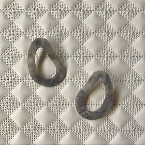 Acrylic geometric stud earrings